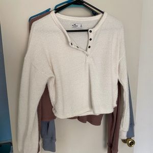 Hollister super soft crop long sleeve with buttons